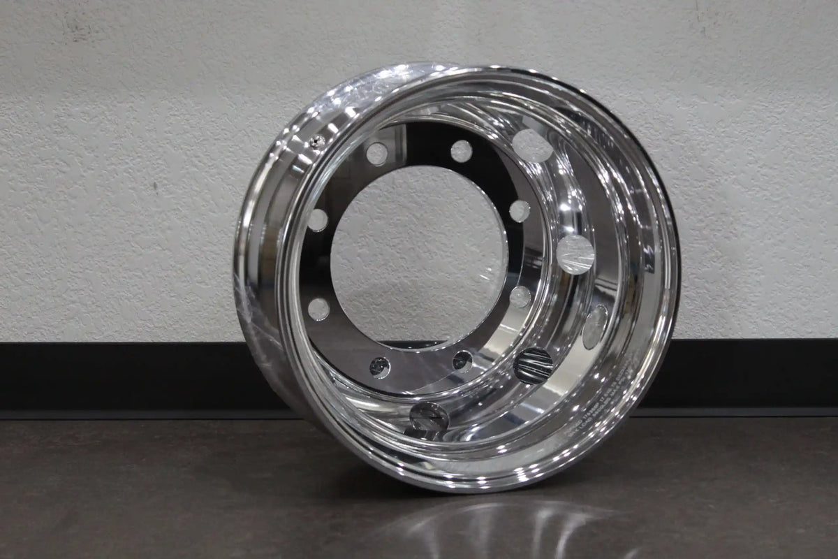 Polished Aluminum Hub Pilot Wheel, 17.5 x 6.75