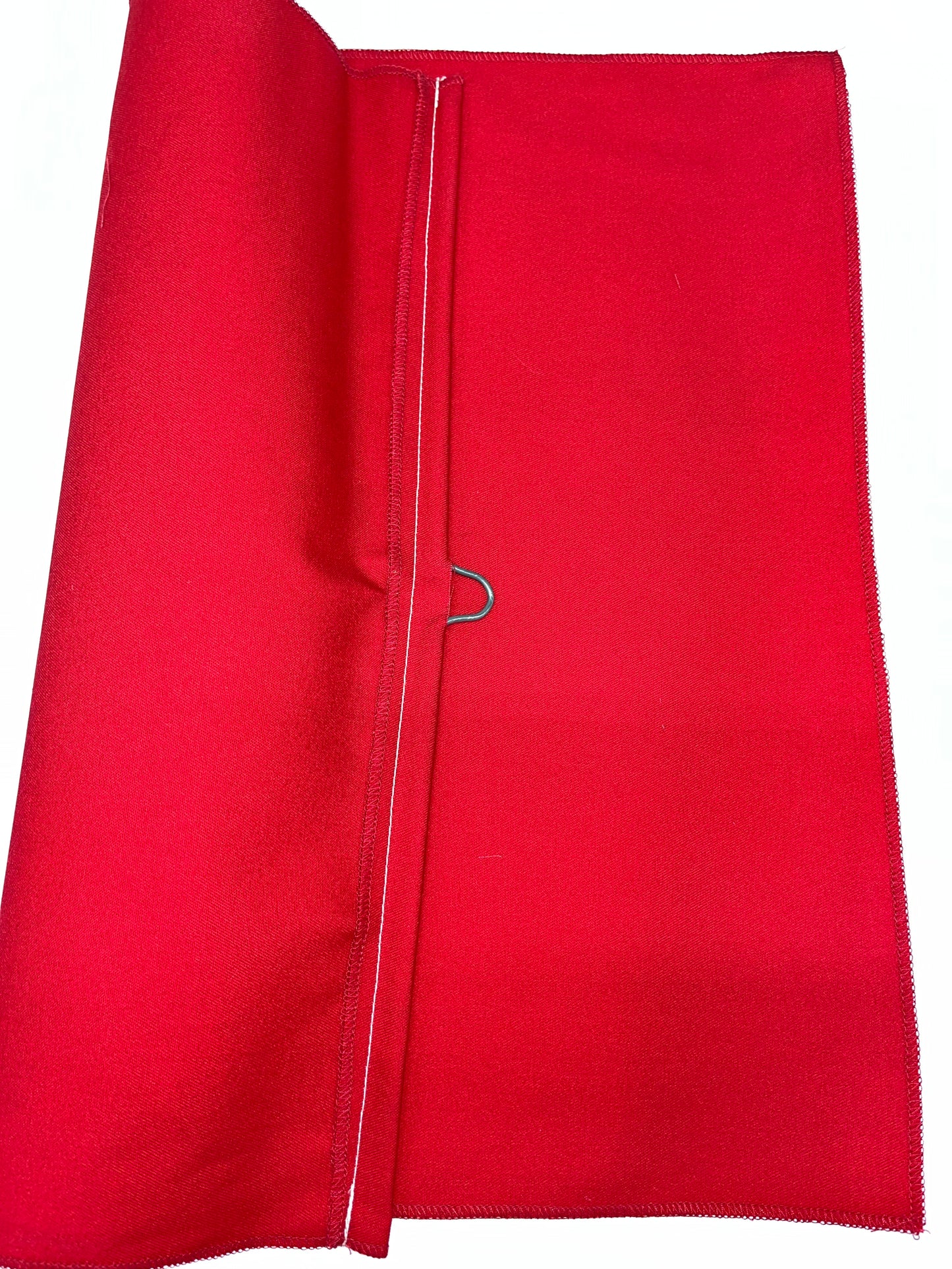 True Red Cloth Flag with Wire Spreader, 18"
