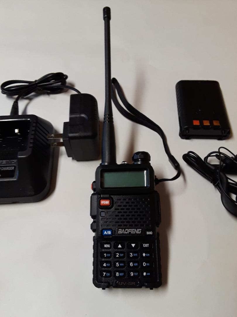 UHF-VHF Handheld Radio, Baofeng UV-5R